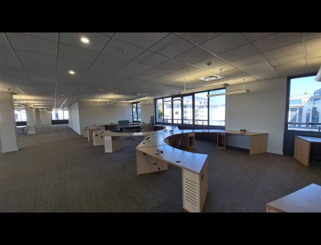 1,563M² OFFICE TO LET IN SANDTON CENTRAL